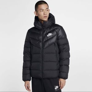 Nike Men’s Windrunner Down Fill Hooded Jacket